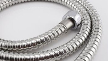 淋浴喷头管如何挑。