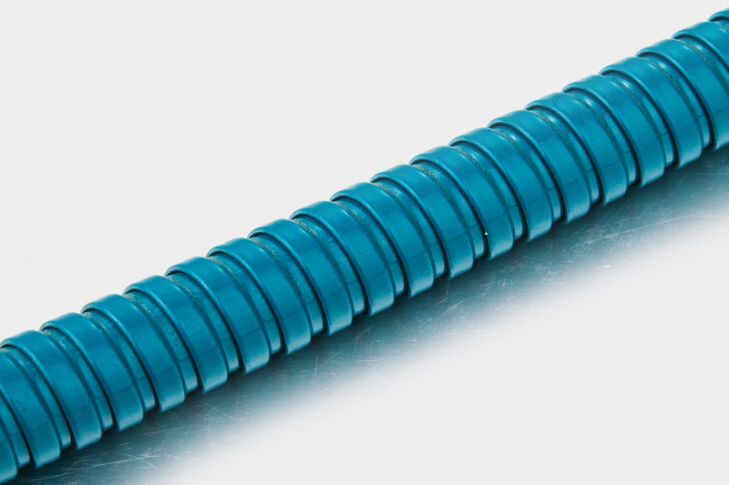 淡蓝色喷塑优质金属不锈钢波纹淋浴管厂家定制